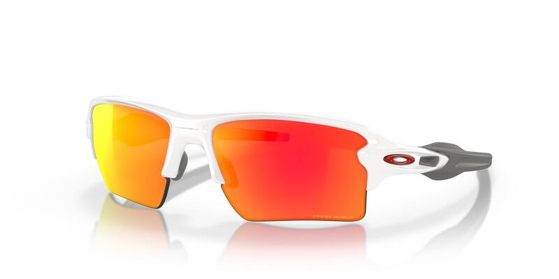 Lunettes de soleil OAKLEY...